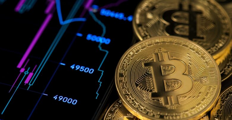 Can Bitcoin Hold the $18,600 Line Amid Market Selloff?