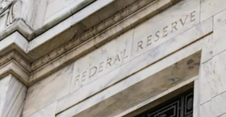 The Federal Reserve and a Strong Dollar Amid Falling Market